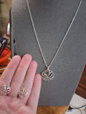 Unique floral jewelry set